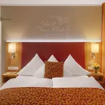 Pfalzhotel Szálloda