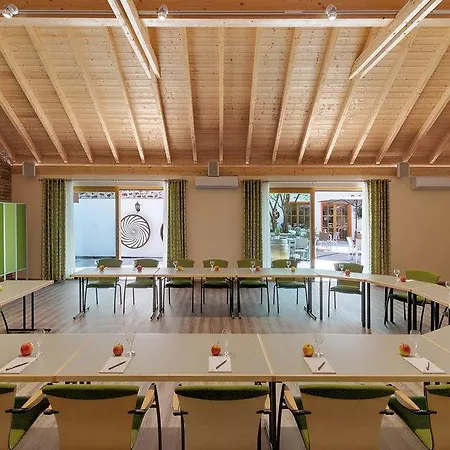 Pfalzhotel Hotel 4*