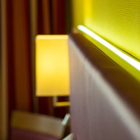 Pfalzhotel Hotell 4*