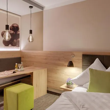 Pfalzhotel Szálloda