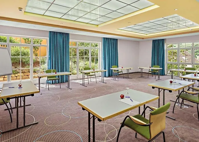 Pfalzhotel Hotell 4*