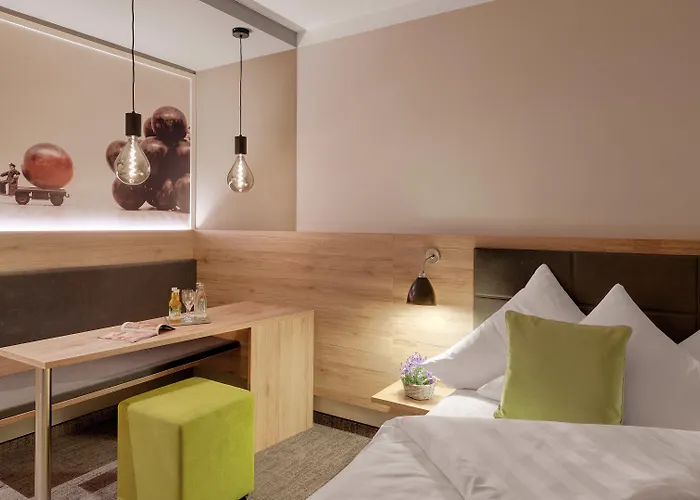 Pfalzhotel Hotell 4*