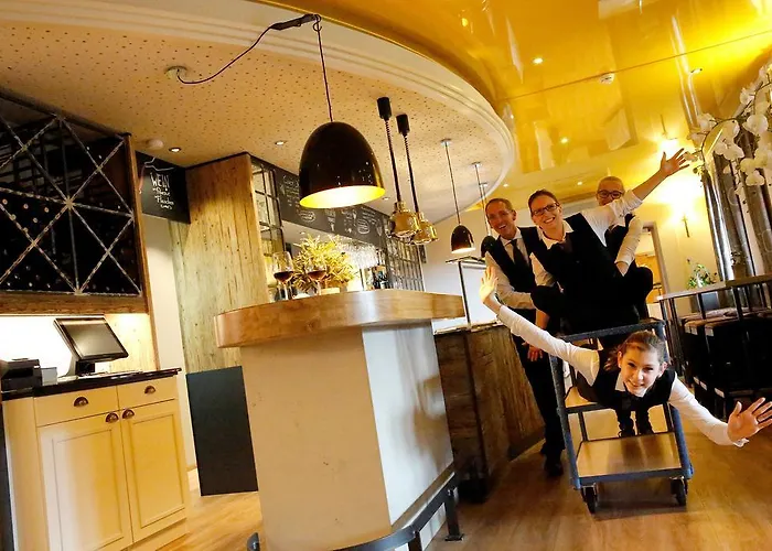 阿塞汉姆普法索酒店 4*