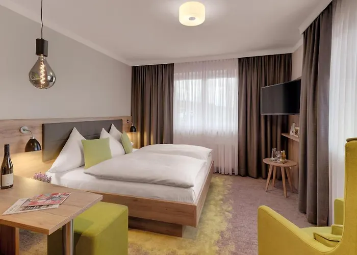 阿塞汉姆普法索酒店 4*